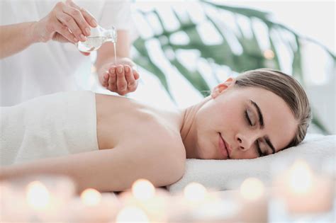 Massage sensuel complet du corps Massage érotique Villeneuve lès Maguelone